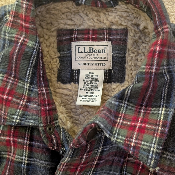 L.L. Bean Men's Casual Plaid Shacket - Picture 3 of 4